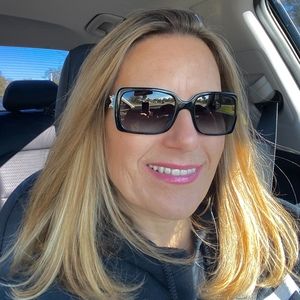 Meet your Posher, Posh